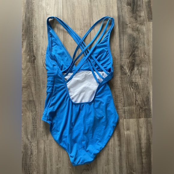 La Blanca Blue Island Goddess Slimming One Piece Swimsuit 14 - Picture 3 of 4